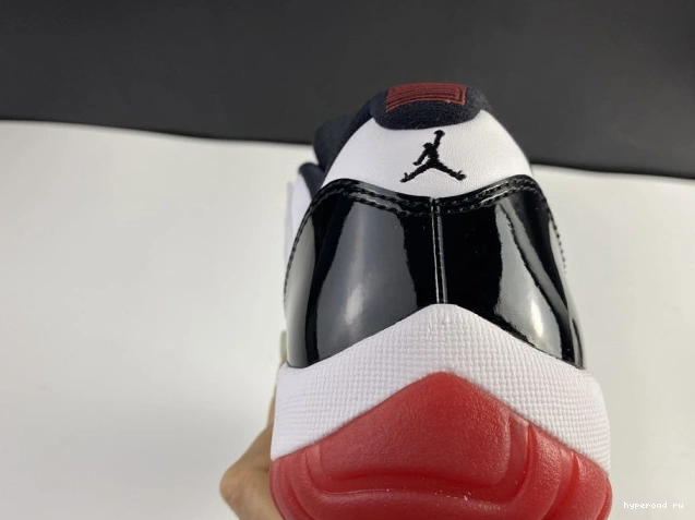 AV2187-160 Jordan Bred Low 11 Retro Air Concord 0714